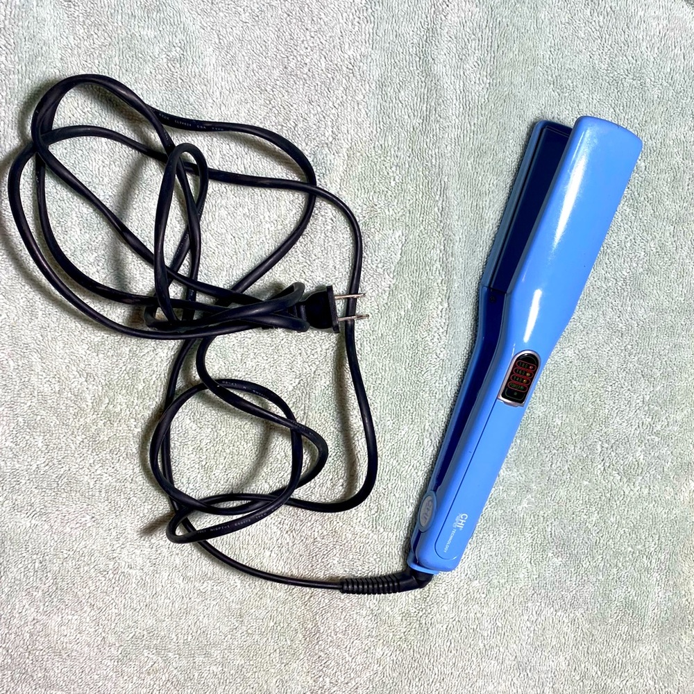 CHI Hair Straightener Nano Straight Stylish